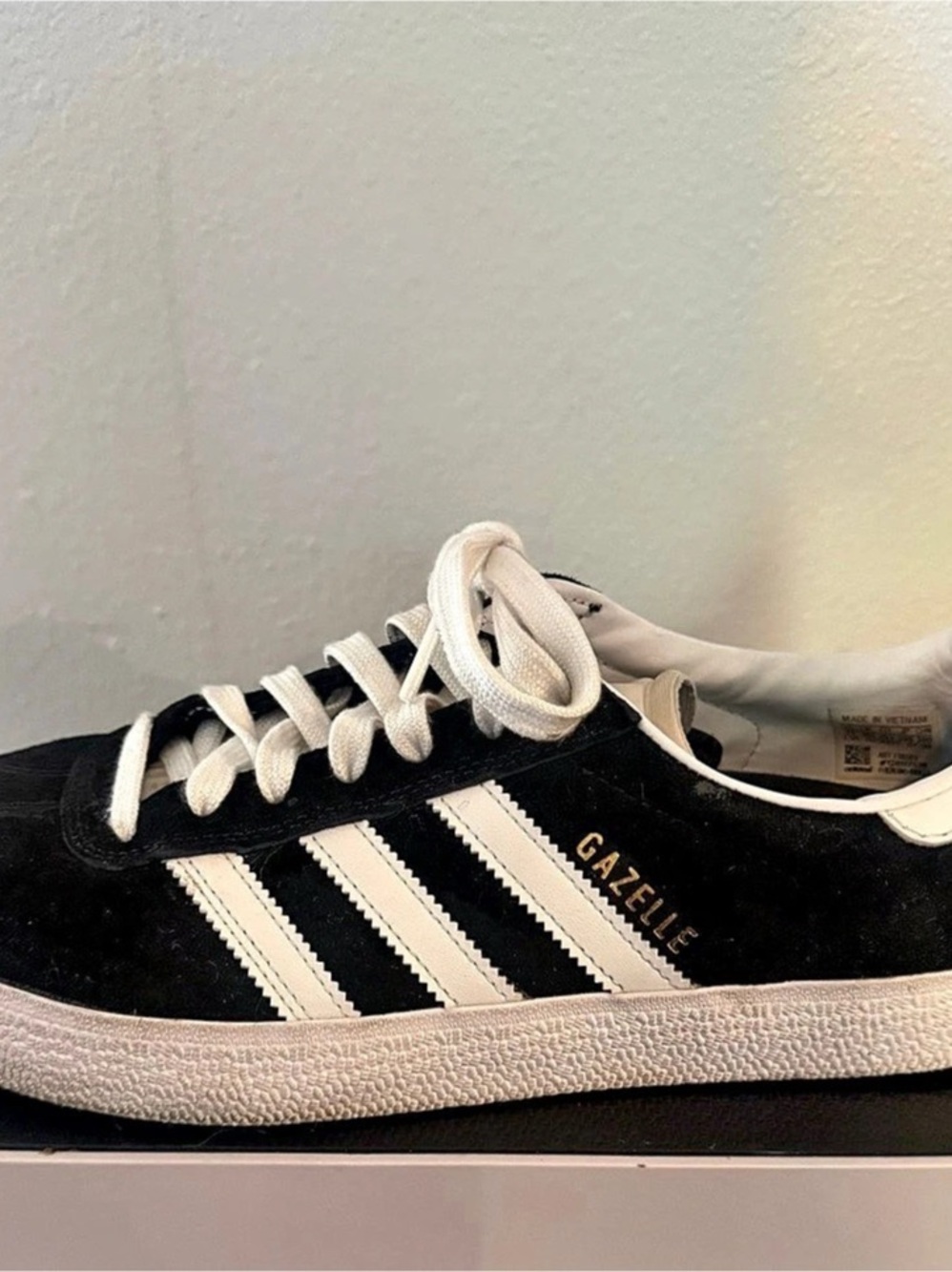adidas Gazelle ADV Skate Shoes Core Black White Gold FX6563 Men's 11